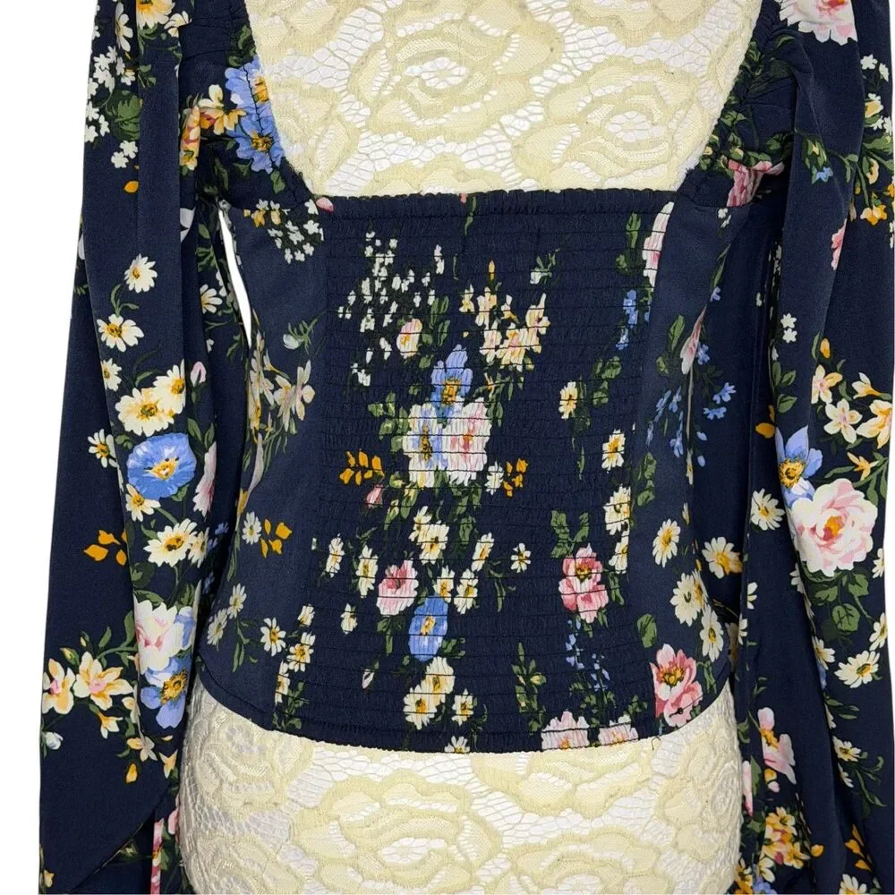 Abercrombie & Fitch Crop Top Blouse Shirt Poet Smocked Square Neck Floral XS